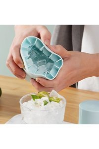 Red Kitchen Kare Şekilli Silikon Kapaklı Renkli Buz Kalıbı