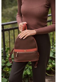 U.S. Polo Assn. Fındık Us22570 Kadın Sırt Çantası