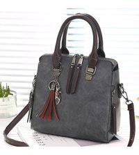 Cbtx Global Vintage Pu Deri Püsküllü Tasarım Kadın Omuz Çantası Haki
