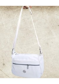Mygeppetobag Ve Ayarlanabilir Kadın Omuz Çantası Beyaz