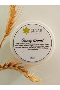 Çınar Doğal Kozmetik 50 Faktör Tüm Ciltler İçin Leke Karşıtı Nemlendirici Yağsız Suya Dayanıklı Yüz ve Vücut Güneş Kremi 50 ml