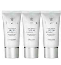 Oriflame Sun Protection 50 Faktör Tüm Ciltler İçin Leke Karşıtı Nemlendirici Yağsız Suya Dayanıklı Yüz ve Vücut Güneş Kremi 50 ml