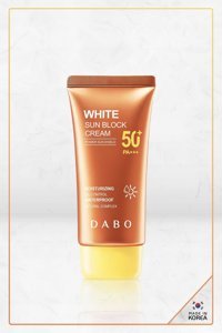 Dabo Sun Block 50 Faktör Tüm Ciltler İçin Leke Karşıtı Nemlendirici Yağsız Suya Dayanıklı Yüz ve Vücut Güneş Kremi 50 ml