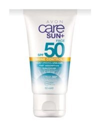 Evlium 50 Faktör Tüm Ciltler İçin Nemlendirici Suya Dayanıklı Yüz Güneş Kremi 50 ml