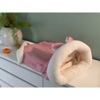 Lets Get Pet Fare Tasarımlı Yıkanabilir Tek Fonksiyonlu 65x45 cm Üstü Kapalı Kedi Yatağı Pembe