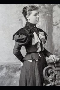 The Memories Of Katie Perkinsthe Story Of The Perkins And Related Families Of New England Lawson, Russell M. Independently Publıshed