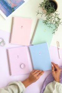 Matt Notebook A5 80 Yaprak Kareli Telli Karton Kapak 4'lü Okul Defteri