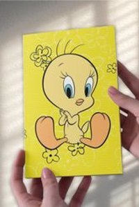 Namgo A5 50 Yaprak Çizgisiz Dikişli Karton Kapak 1 Adet Tweety Okul Defteri Sarı