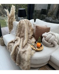 Sevaradekor Kürklü Peluş-Tüylü Süngersiz Hayvan Desenli Kahverengi Tekli Koltuk Örtüsü 150x100 cm