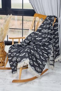 Mylasa Home Reflection Pamuklu Püsküllü Süngersiz Hayvan Desenli Siyah Tekli Koltuk Örtüsü 140x190 cm