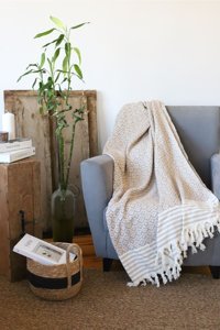 Koza Home Nova Pamuklu - Polyester Saçaklı Süngersiz Çizgili Bej Tekli Koltuk Örtüsü 180x215 cm