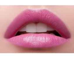 Faberlic Glam Team 4 Sıcak Lila Parlak Krem Lipstick Ruj
