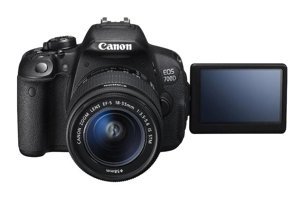 Canon EOS 700D Şipşak 18-55 mm 8K DSLR Dijital Fotoğraf Makinesi