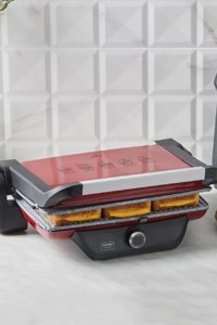 Karaca Gastro Classic 6 Dilim Granit Çıkartılabilir Plaka Çift Taraflı Kırmızı Izgaralı Tost Makinesi