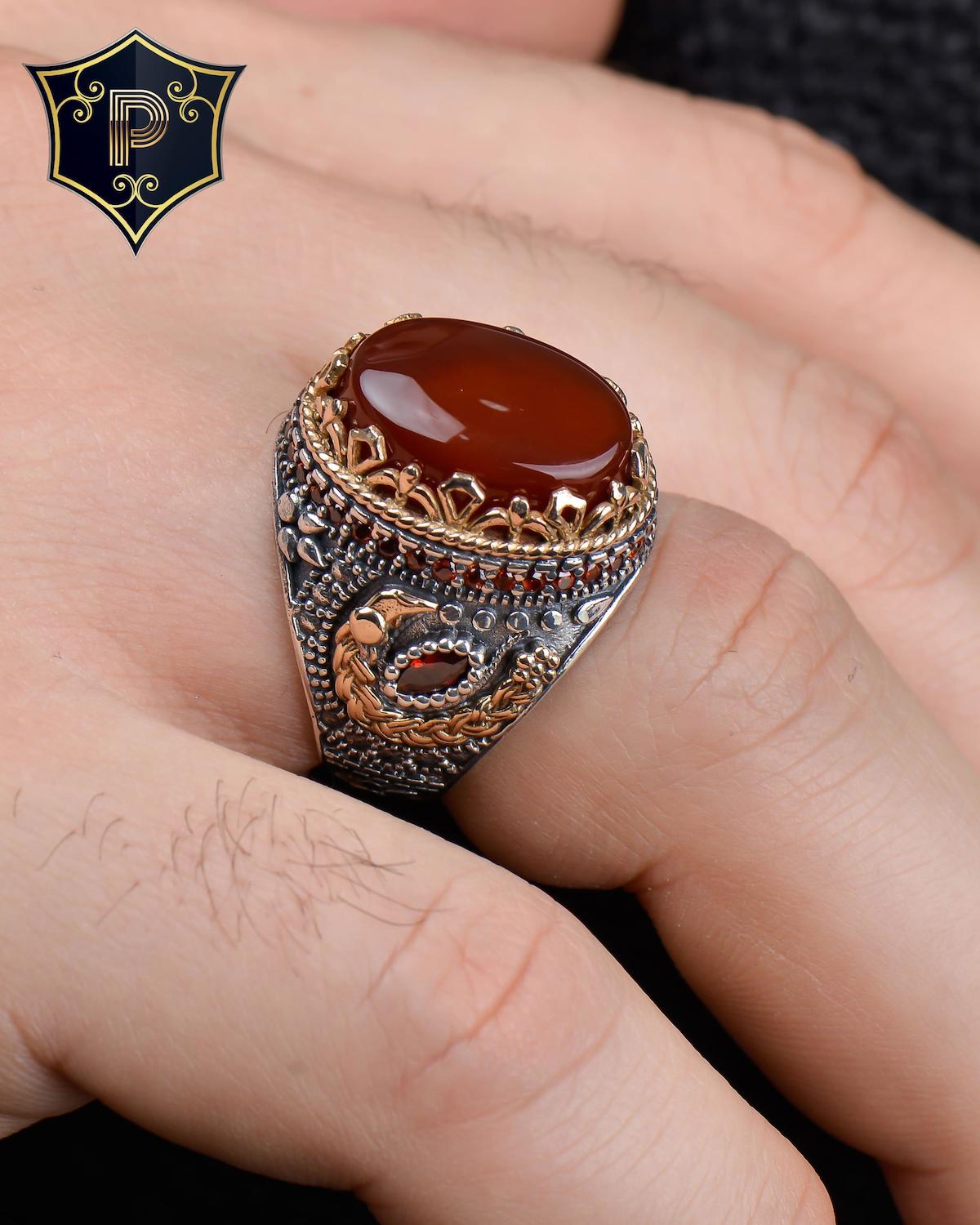 Prestige Gümüş Kırmızı Akik - Zirkon Taşlı 925 Ayar Gümüş Yüzük