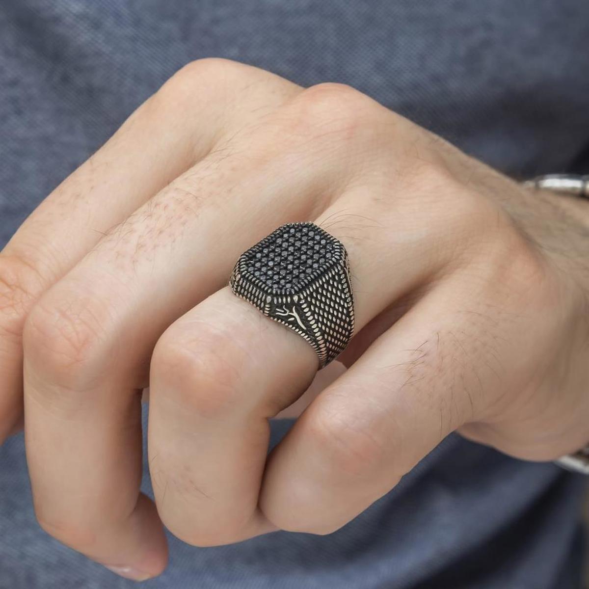 Alyans Evim Siyah Swarovski Taşlı 925 Ayar Lale Gümüş Yüzük