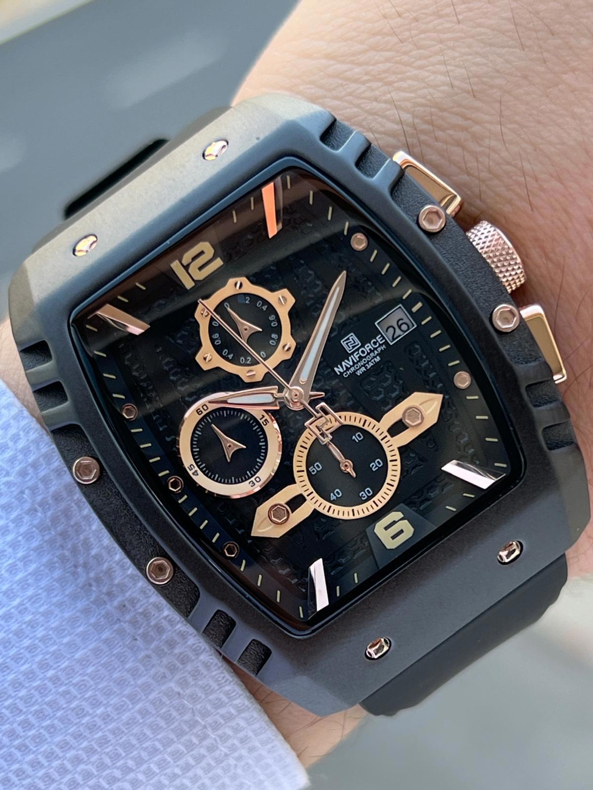 Naviforce ENF8025SRR Takvimli 45-48 mm Siyah Silikon Kordon Analog Erkek Kol Saati