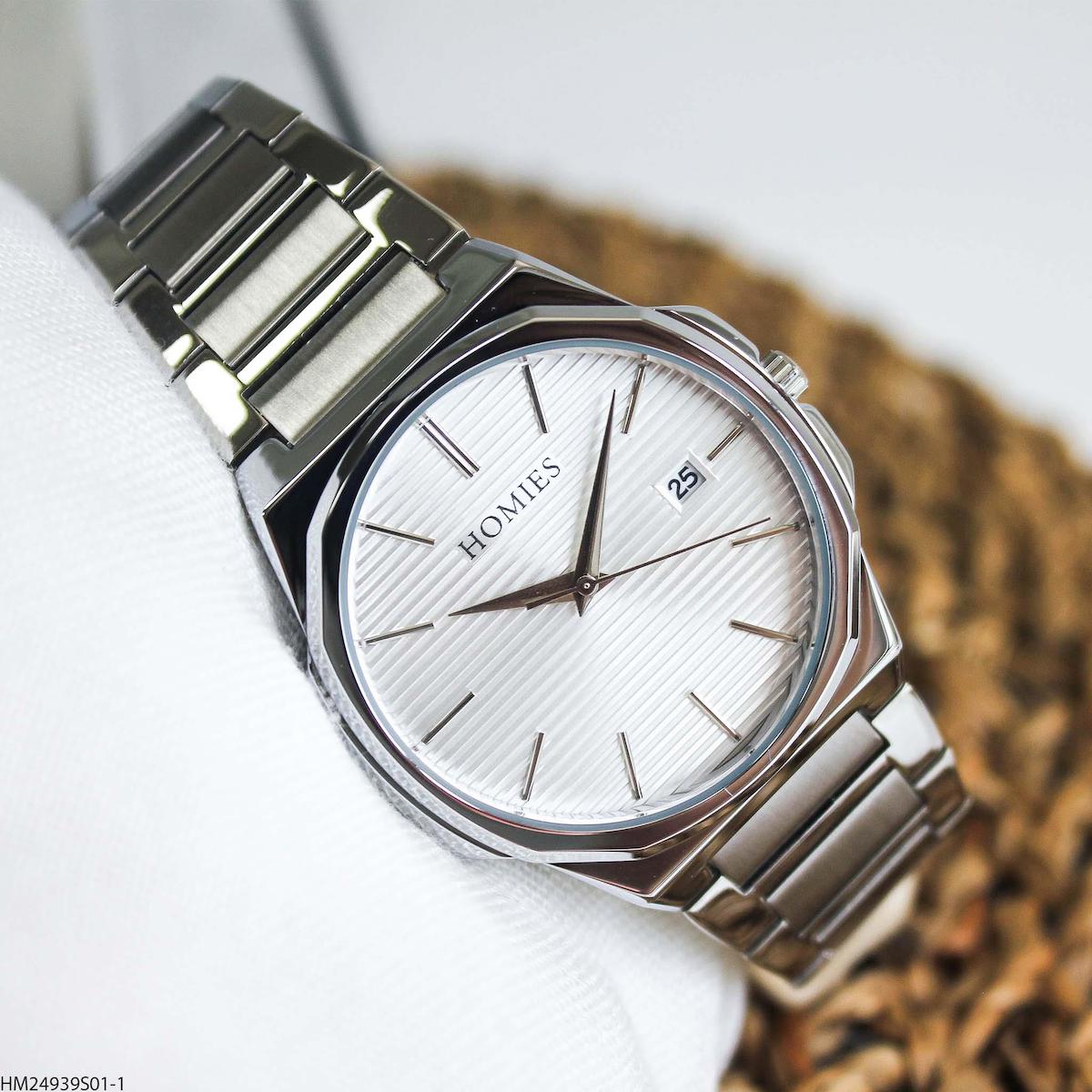 Homies HM24939S01-1 Pusulalı Takvimli 41 mm Çelik Kordon Analog Erkek Kol Saati