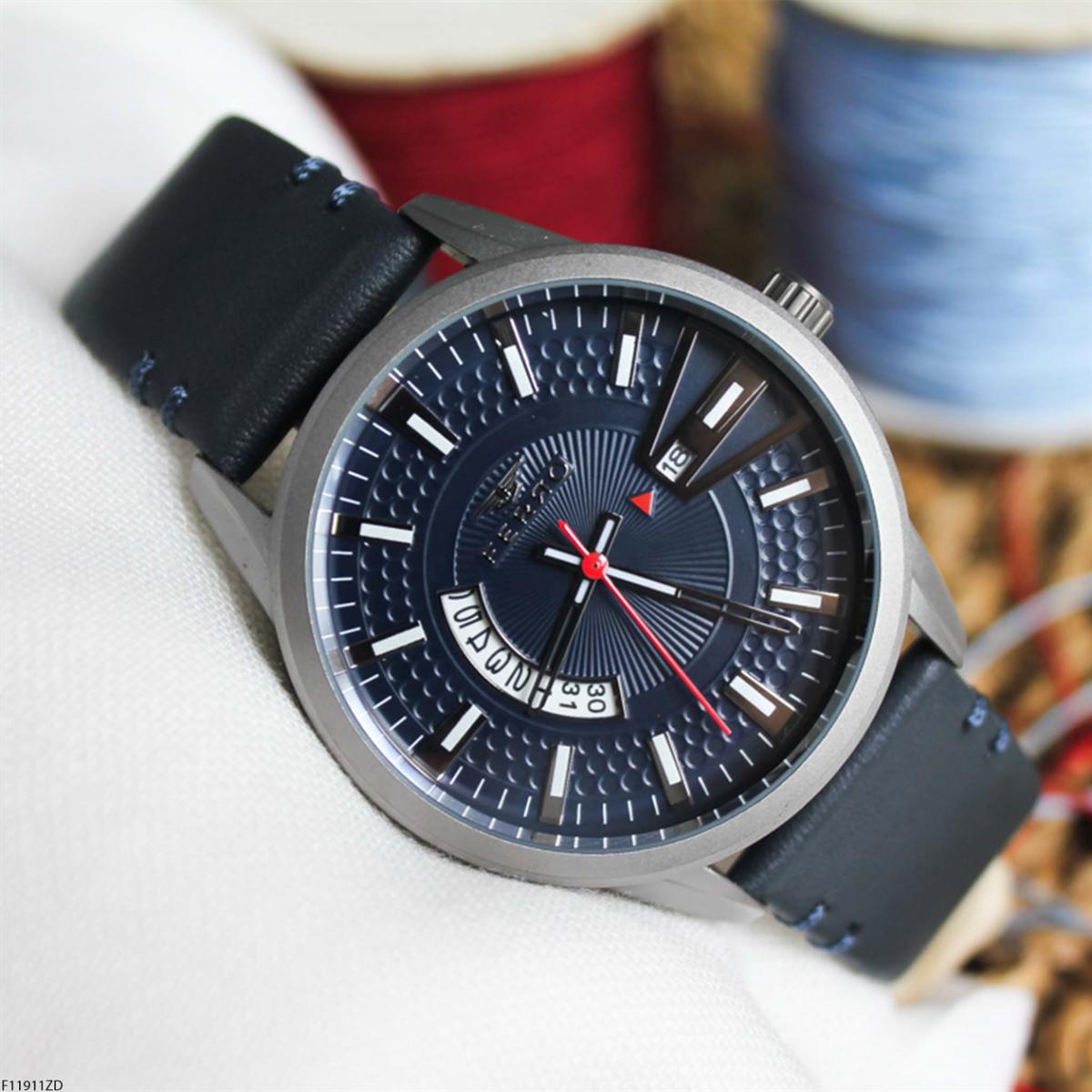 Ferro F11911ZD Takvimli 44 mm Lacivert Deri Kordon Analog Erkek Kol Saati