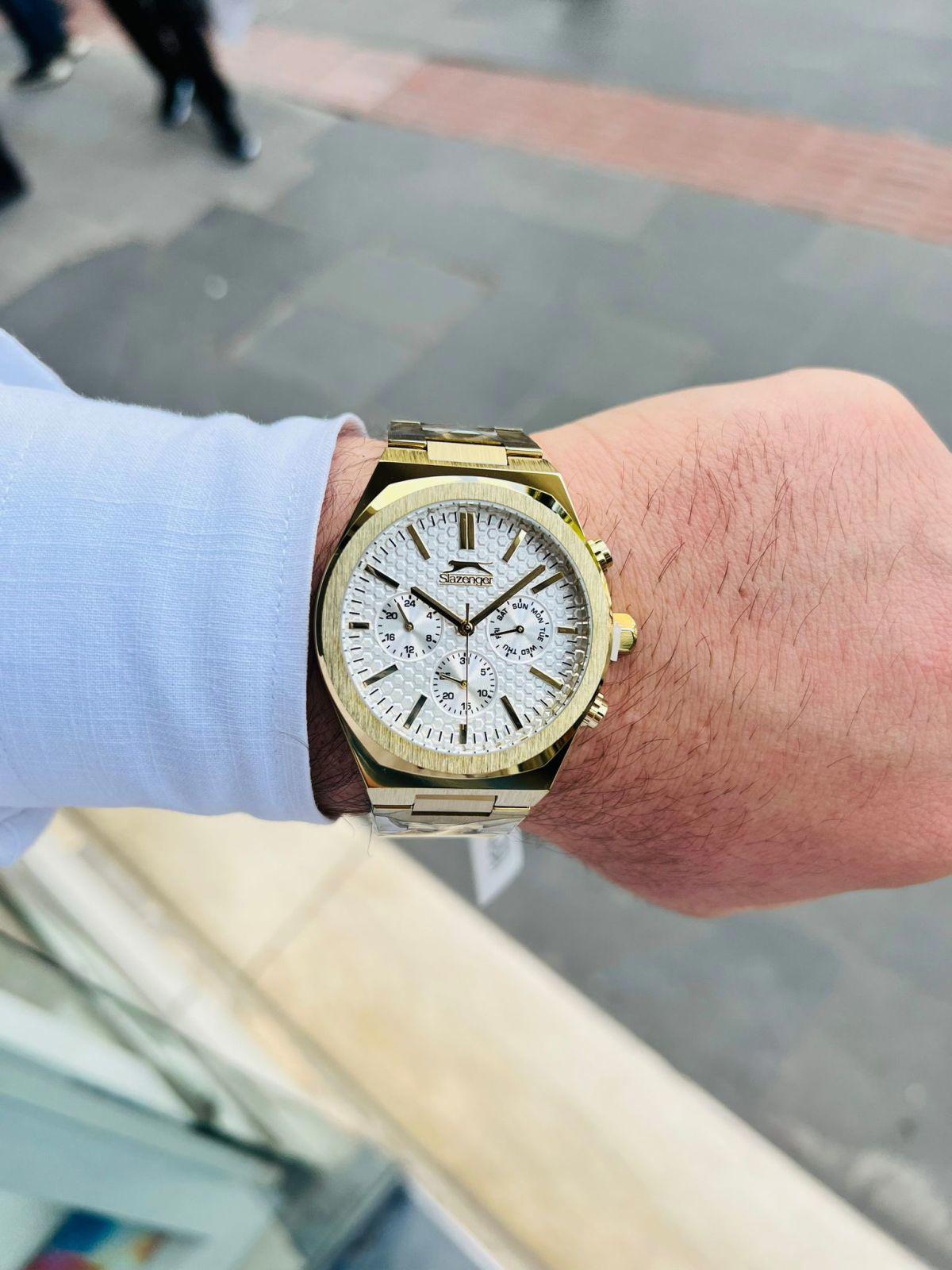 Slazenger SL.09.2137.2.02 Takvimli 44 mm Altın Çelik Kordon Analog Erkek Kol Saati