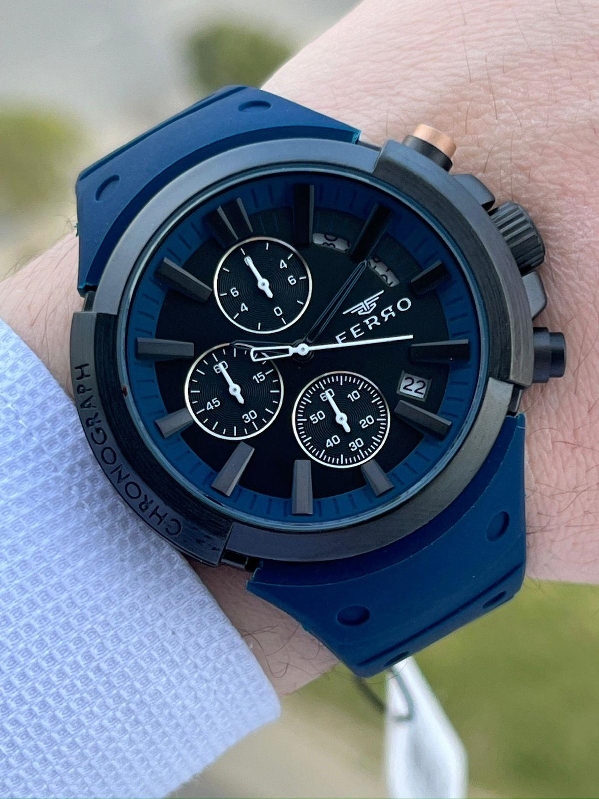 Ferro EF11002-L Su Geçirmez Takvimli 44 mm Lacivert Silikon Kordon Analog Erkek Kol Saati
