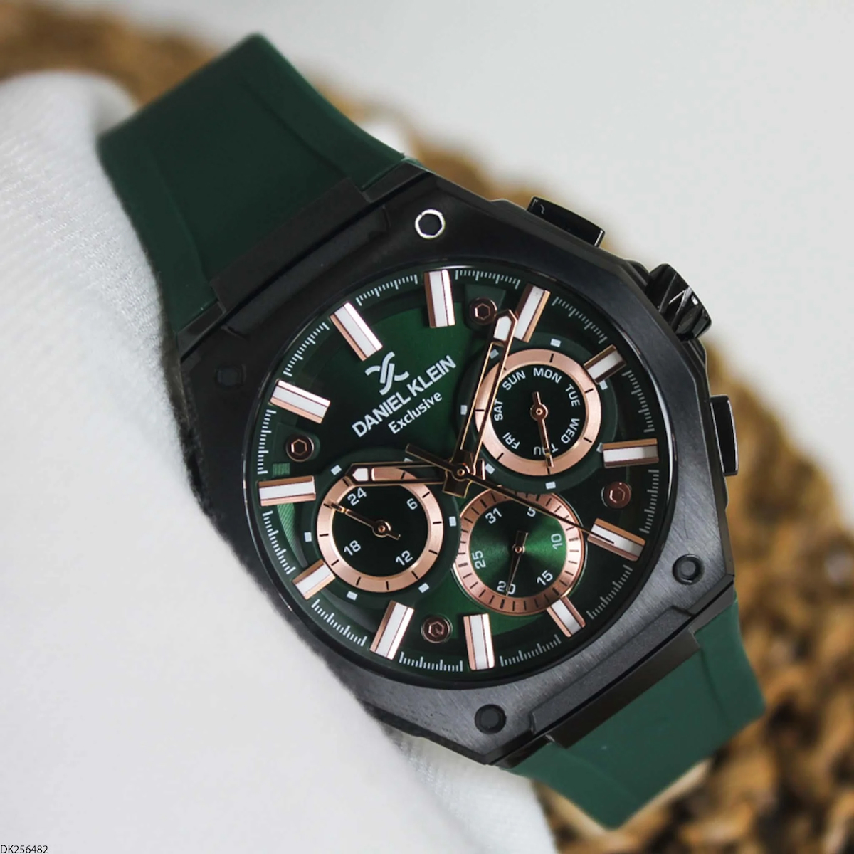 Daniel Klein DK256482 Takvimli Yeşil Silikon Kordon Analog Erkek Kol Saati