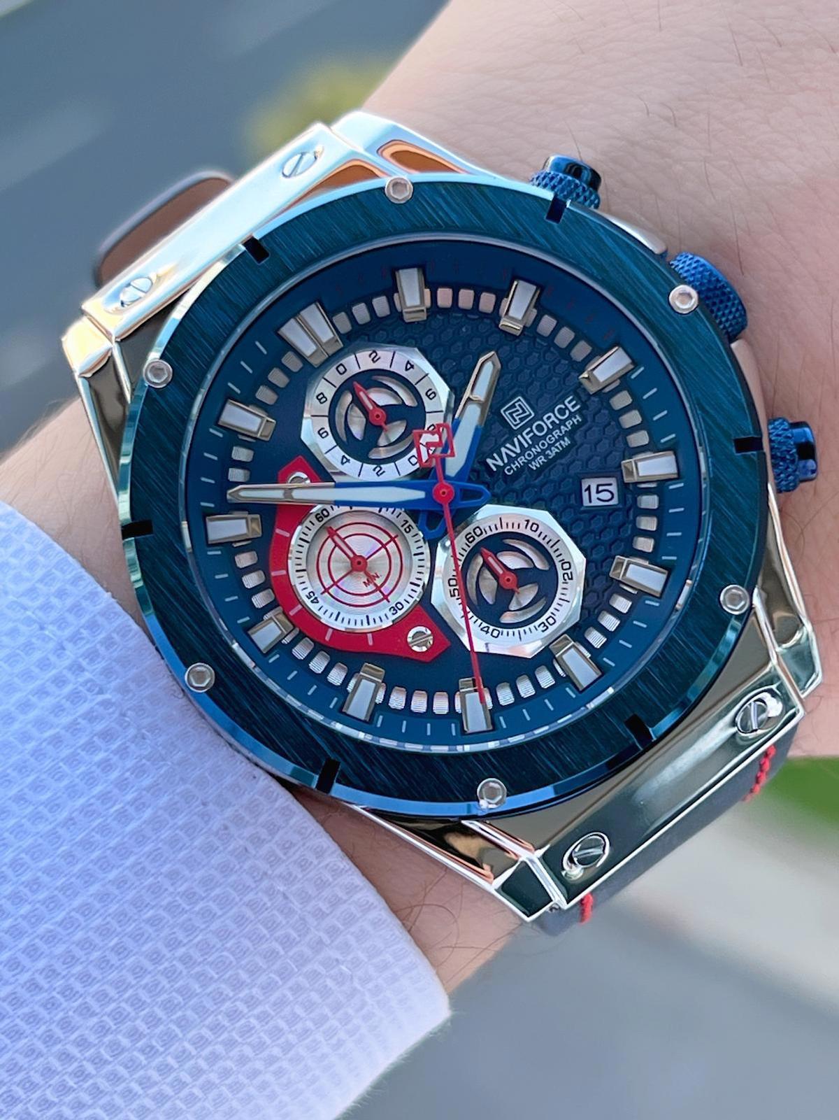 Naviforce ENF220407 Takvimli Gri Deri Kordon Analog Erkek Kol Saati