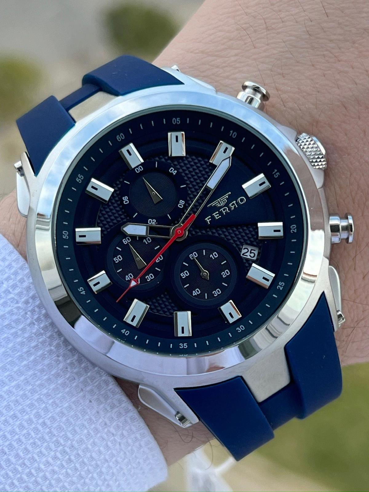 Ferro EF31402-L Su Geçirmez Takvimli 44 mm Lacivert Silikon Kordon Analog Erkek Kol Saati