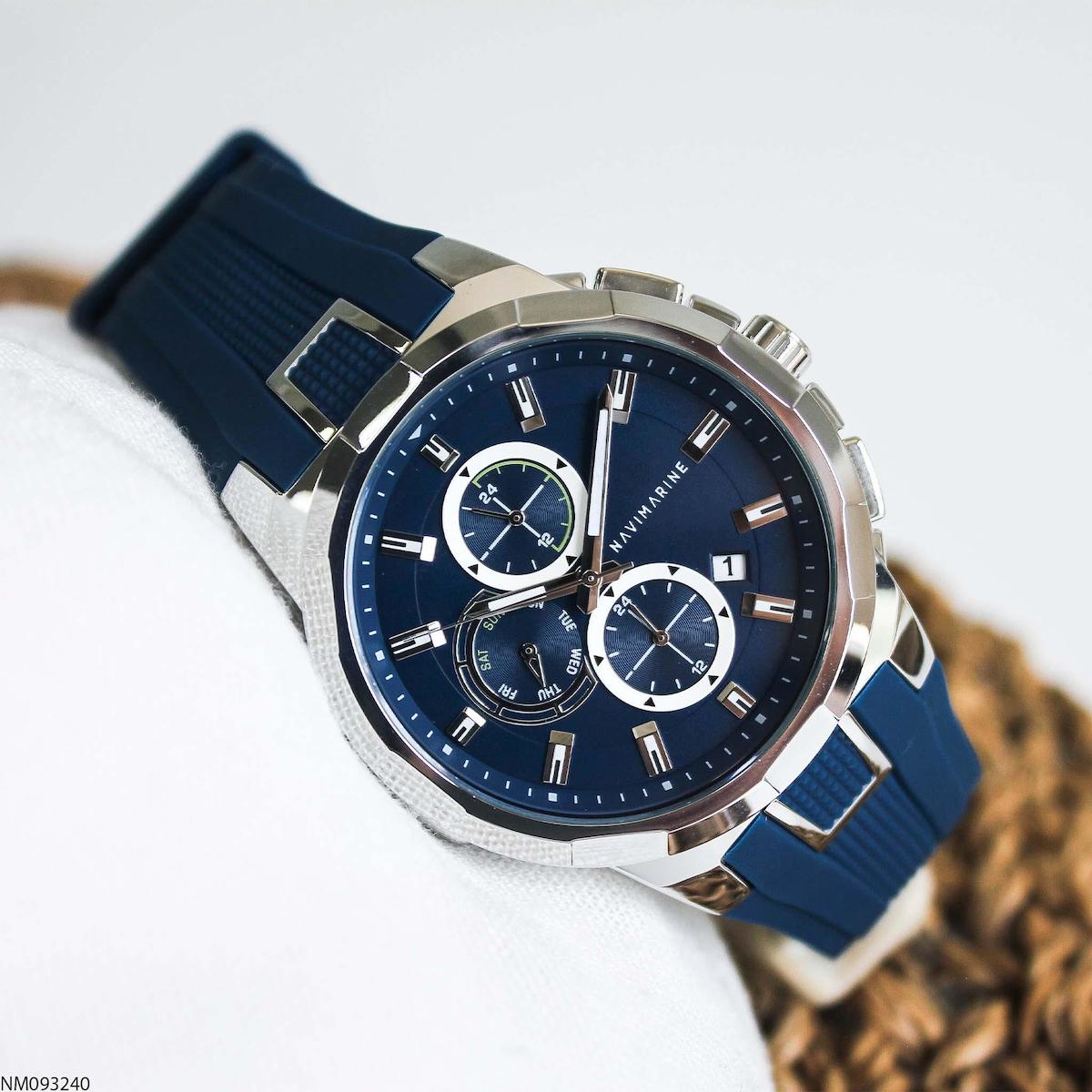 Navimarine NM093240 Takvimli 45 mm Lacivert Silikon Kordon Analog Erkek Kol Saati