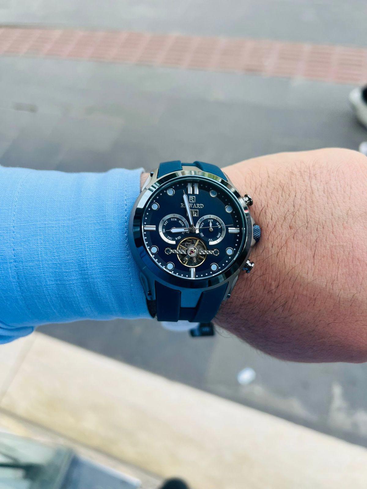 Reward SRE43597.R4 Su Geçirmez Takvimli 46 mm Lacivert Silikon Kordon Analog Erkek Kol Saati