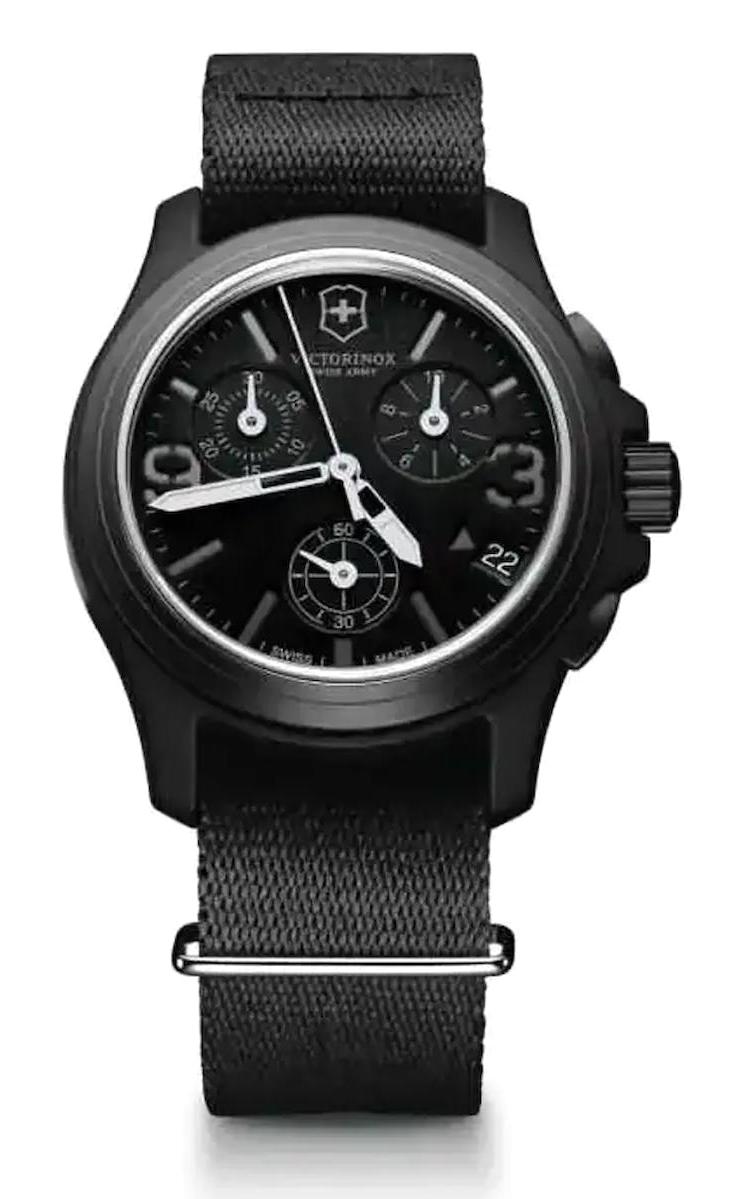 Victorinox Swiss Army 241534 Pusulalı Takvimli 40 mm Siyah Kanvas Kordon Analog Kol Saati