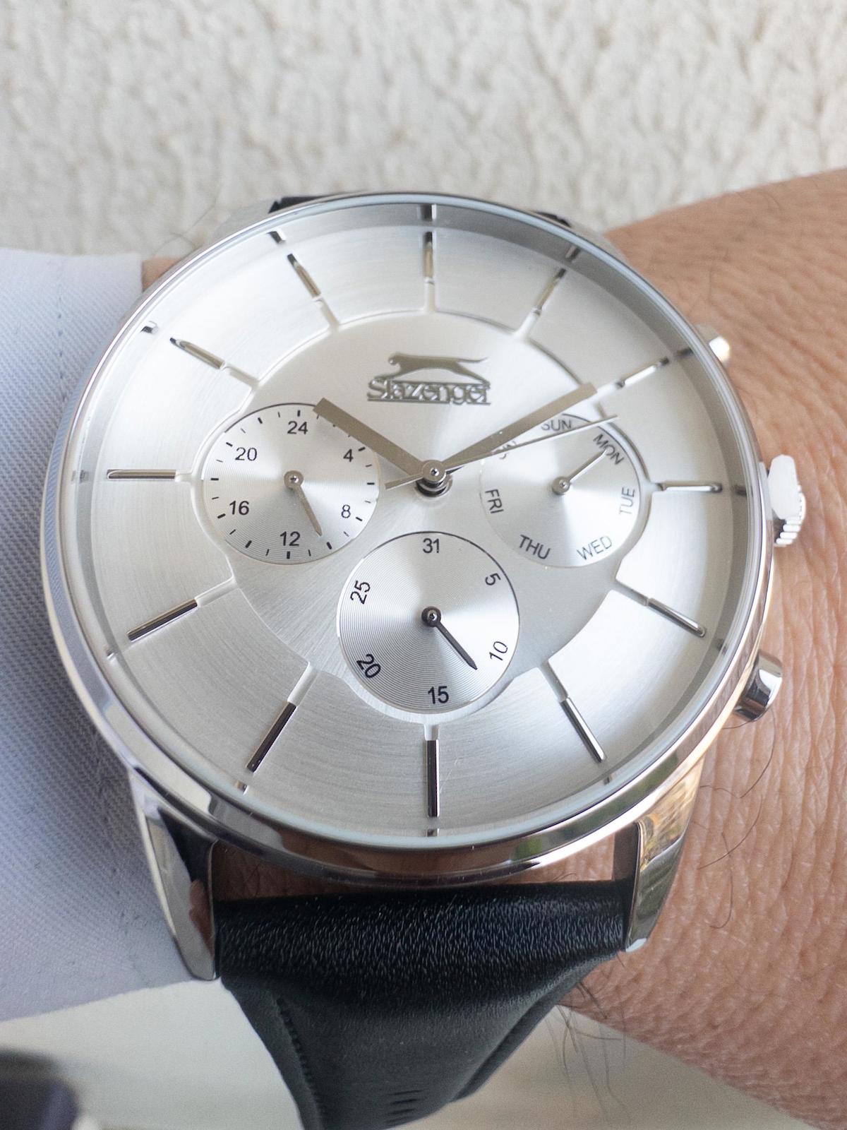 Slazenger SLR.LMG.2020.2.01 Takvimli 41-45 mm Siyah Deri Kordon Analog Erkek Kol Saati