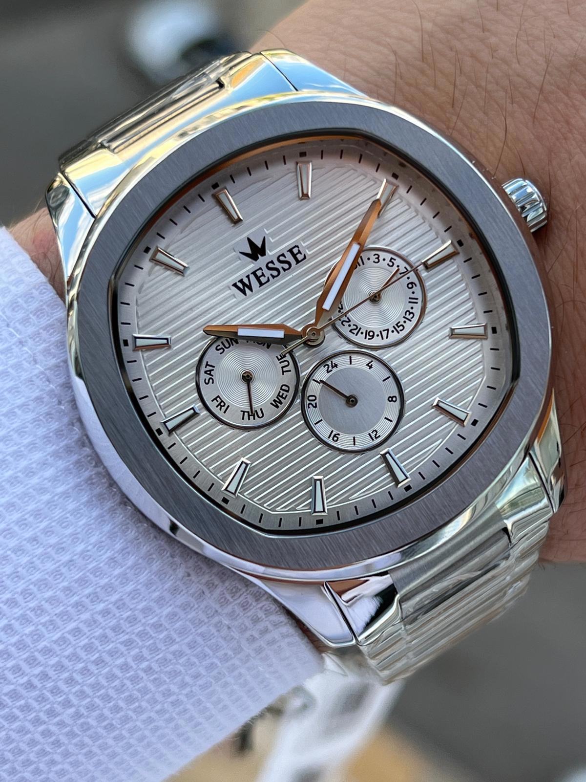 Wesse WWG402901 Pusulalı Takvimli 42 mm Çelik Kordon Analog Erkek Kol Saati