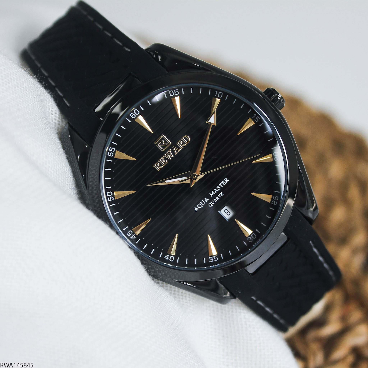 Reward RWA145845 Takvimli 41 mm Siyah Silikon Kordon Analog Erkek Kol Saati