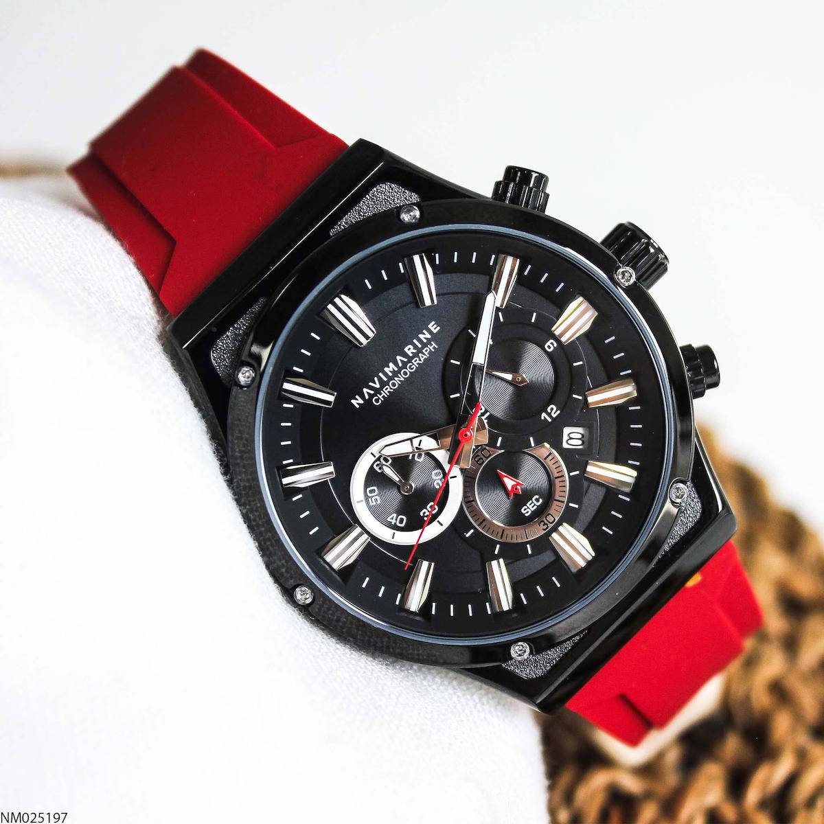 Navimarine NM025197 Takvimli 45 mm Kırmızı Silikon Kordon Analog Erkek Kol Saati