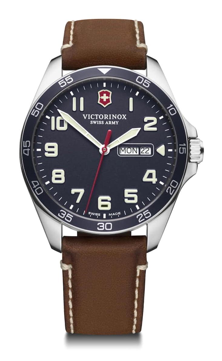Victorinox Swiss Army 241848 Pusulalı Takvimli 42 mm Kahverengi Deri Kordon Analog Kol Saati