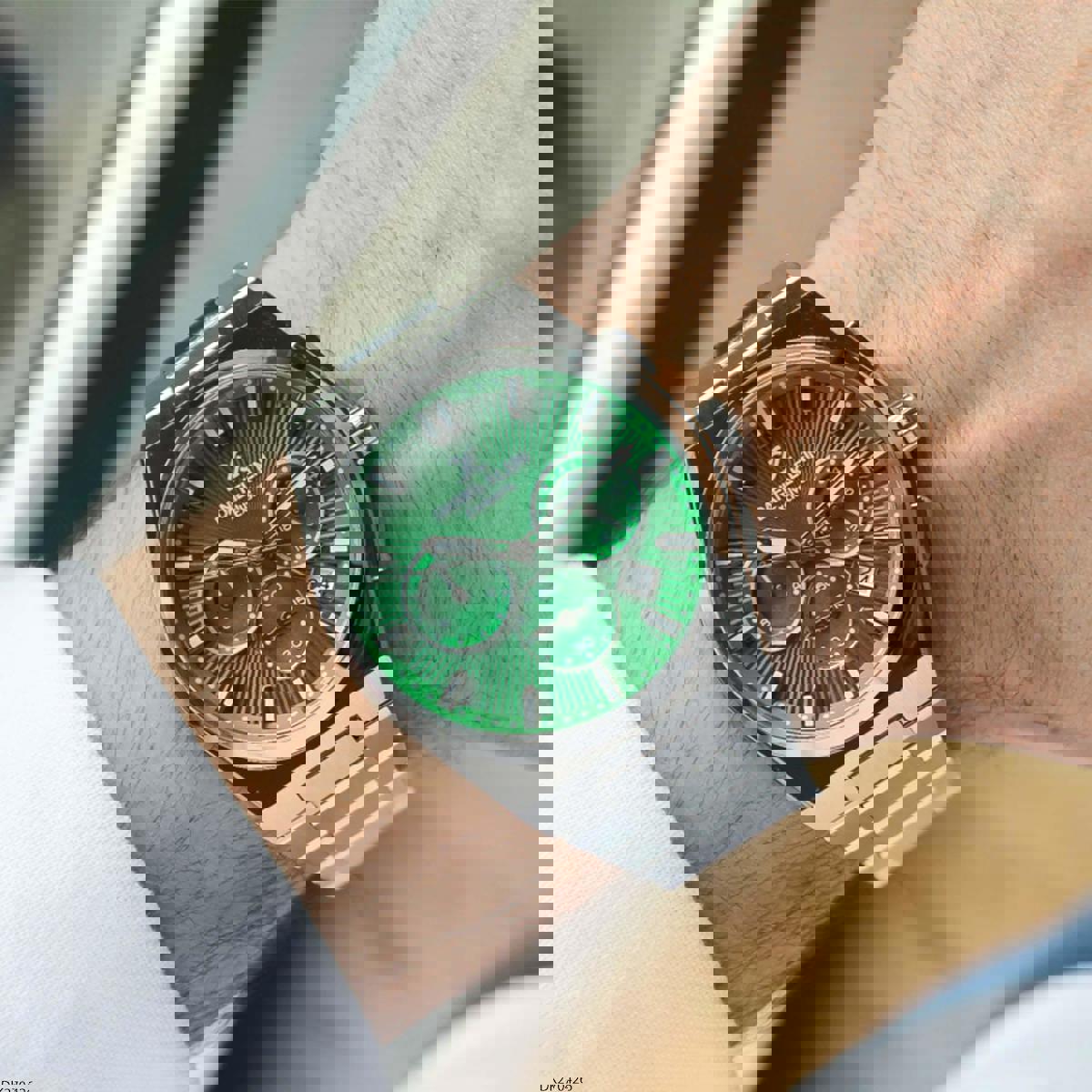 Daniel Klein DK270426 Takvimli 42 mm Çelik Kordon Analog Erkek Kol Saati