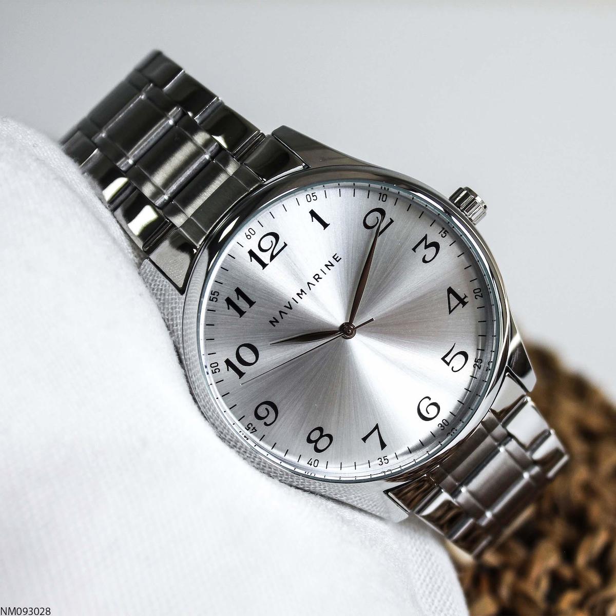 Navimarine NM093028 42 mm Çelik Kordon Analog Erkek Kol Saati
