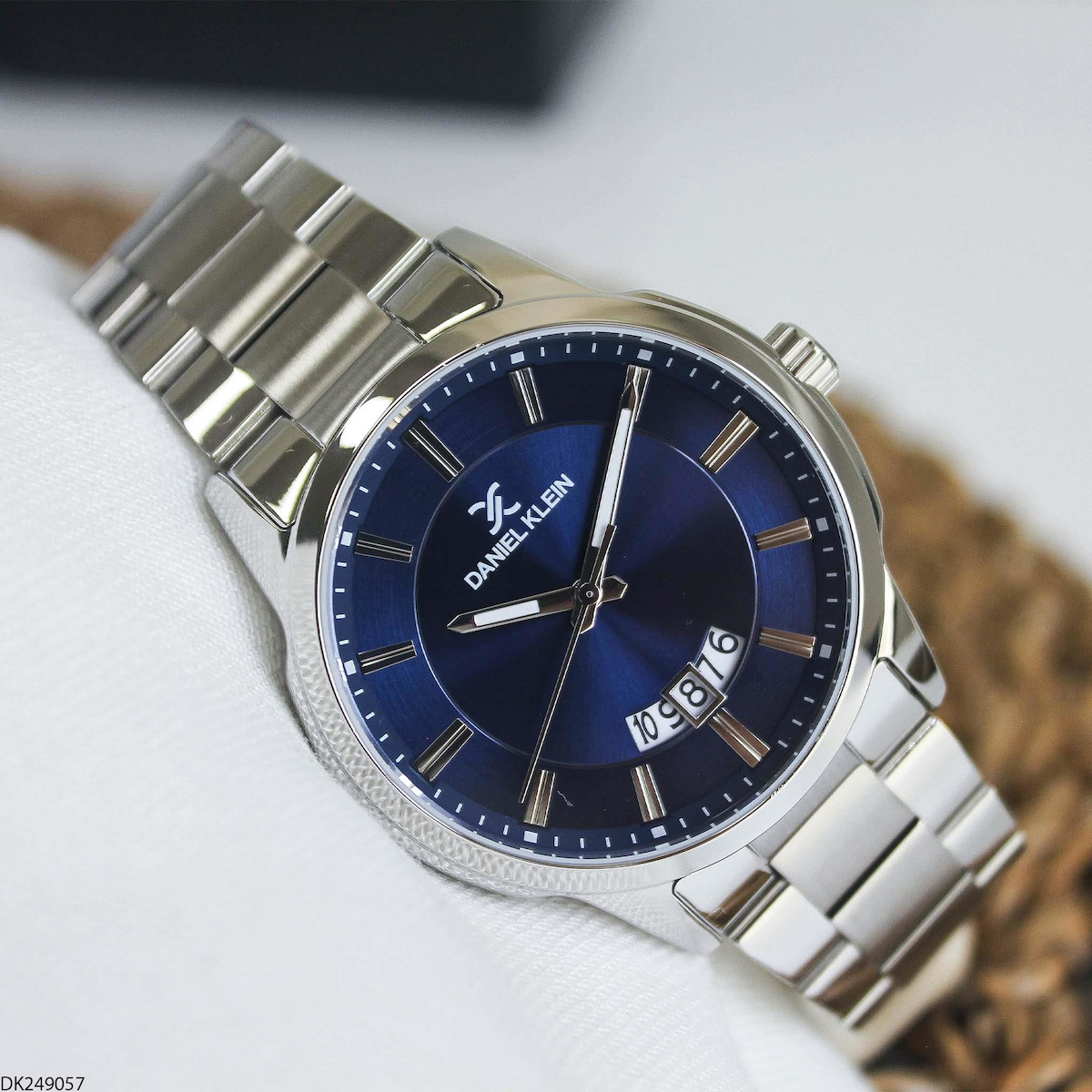 Daniel Klein DK249057 Takvimli 43 mm Çelik Kordon Analog Erkek Kol Saati