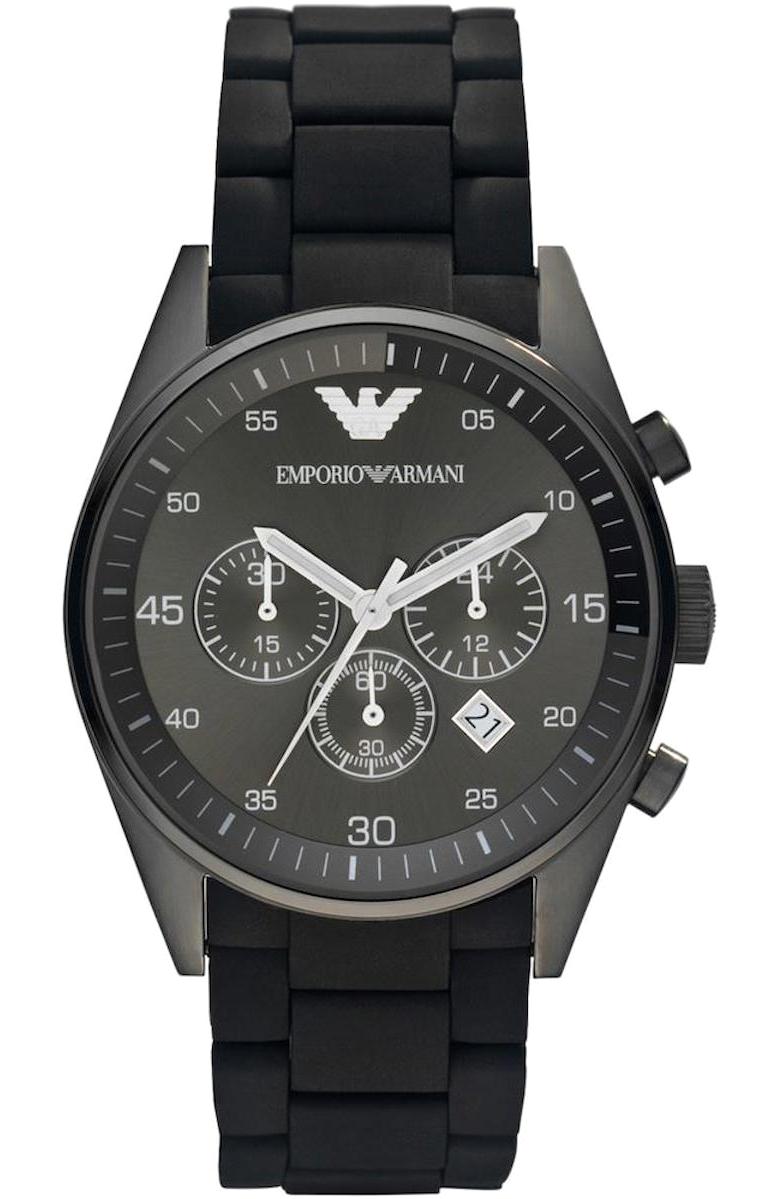 Emporio Armani AR5889 Takvimli 43 mm Siyah Plastik Kordon Analog Kol Saati