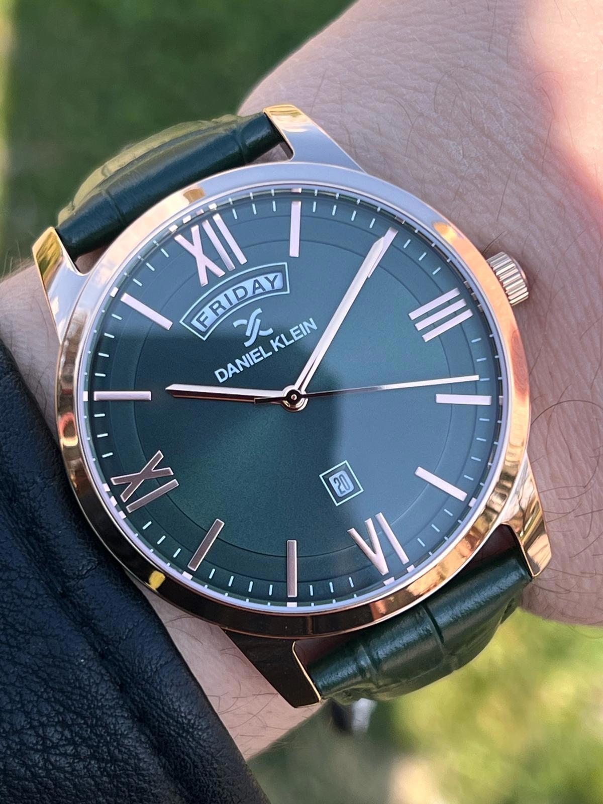 Daniel Klein DK101.1.10454.5 Takvimli Siyah Deri Kordon Analog Erkek Kol Saati
