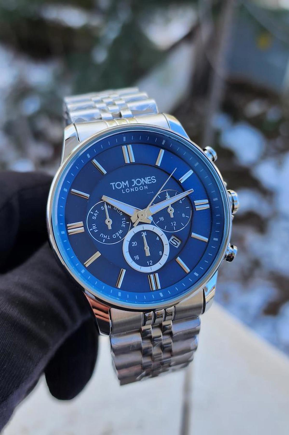 Tom Jones TJ-1305 Takvimli 44 mm Metal Kordon Analog Erkek Kol Saati