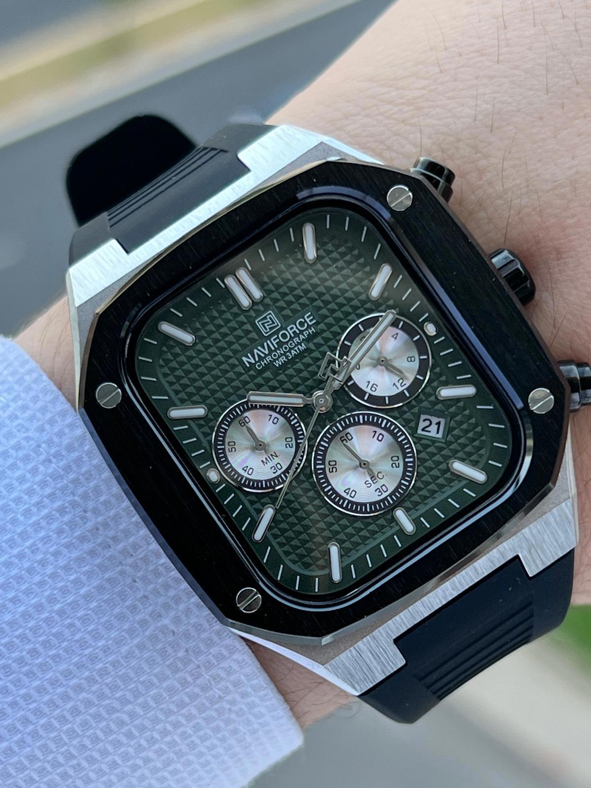 Naviforce ENF8037SY Takvimli 45-48 mm Siyah Silikon Kordon Analog Erkek Kol Saati