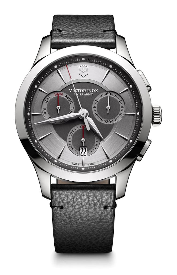 Victorinox Alliance 241798 Takvimli 44 mm Siyah Deri Kordon Analog Kol Saati