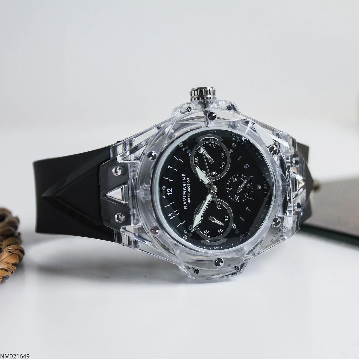 Navimarine NM021649 Takvimli 46 mm Siyah Silikon Kordon Analog Erkek Kol Saati