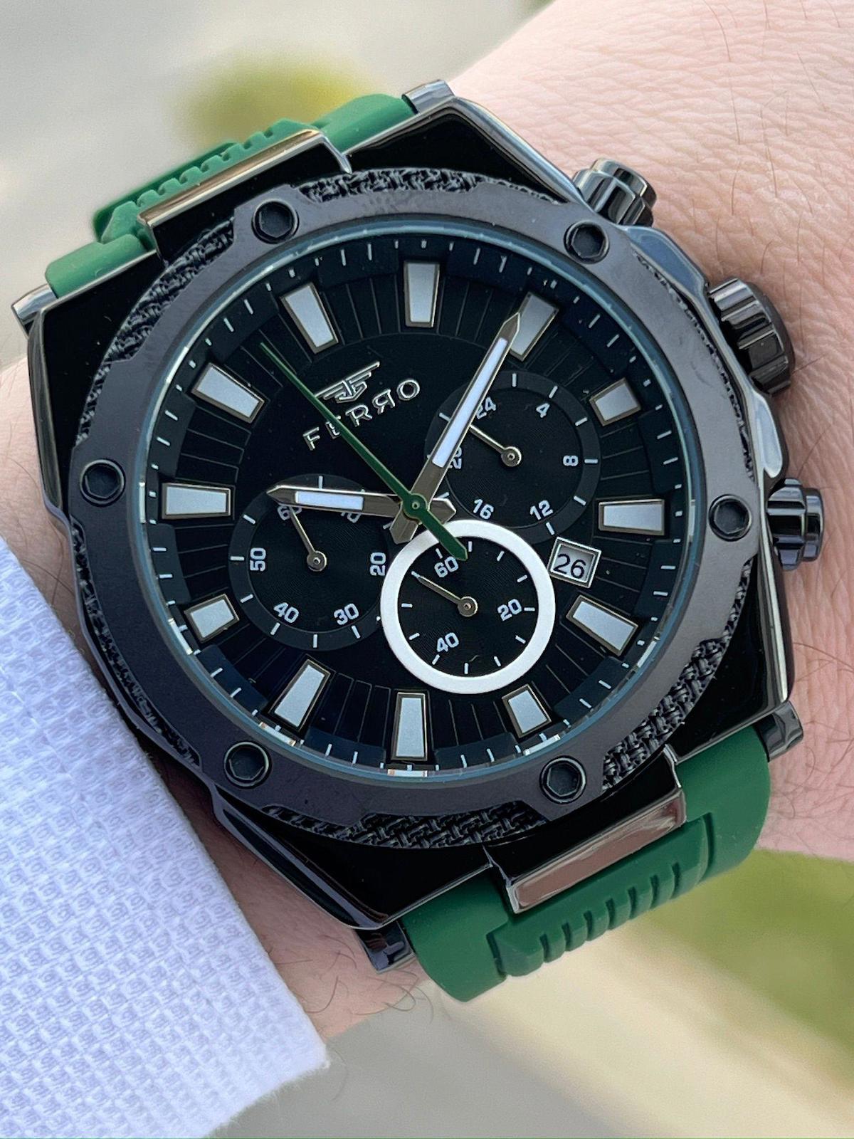 Ferro EF31396-ZJ Su Geçirmez Takvimli 44 mm Yeşil Silikon Kordon Analog Erkek Kol Saati