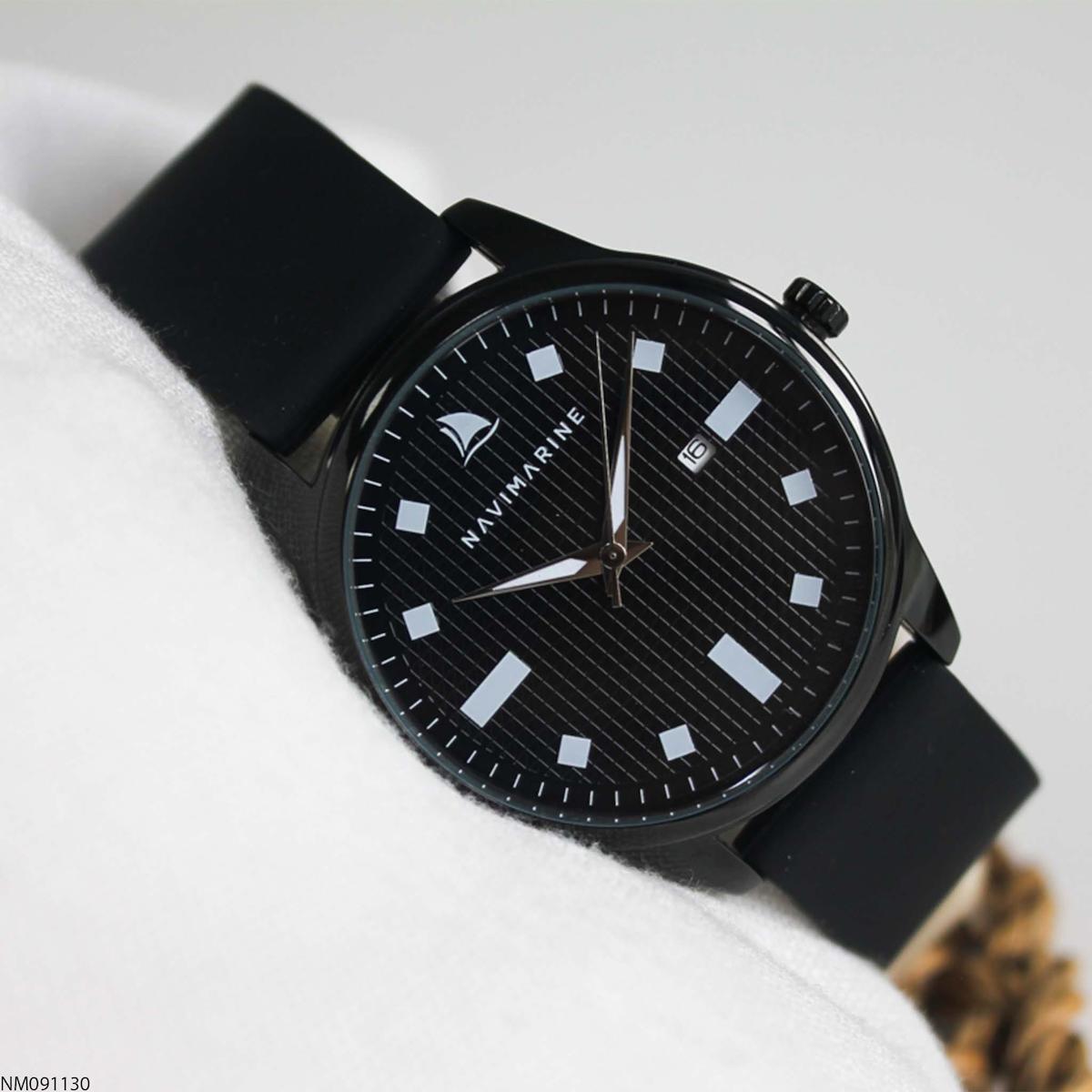 Navimarine NM091130 Takvimli 42 mm Siyah Silikon Kordon Analog Erkek Kol Saati