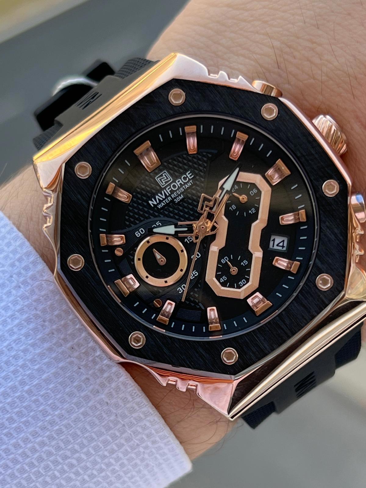 Naviforce ENF8035GR Takvimli 45-48 mm Siyah Silikon Kordon Analog Erkek Kol Saati