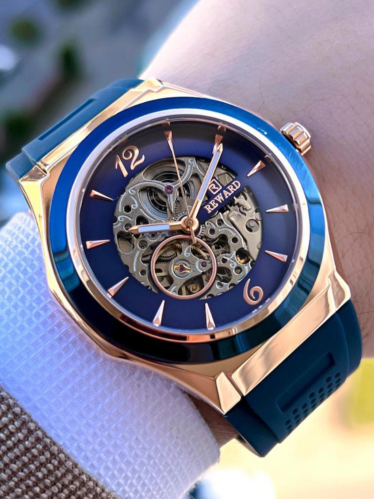 Reward EA.144637 45 mm Lacivert Silikon Kordon Analog Erkek Kol Saati