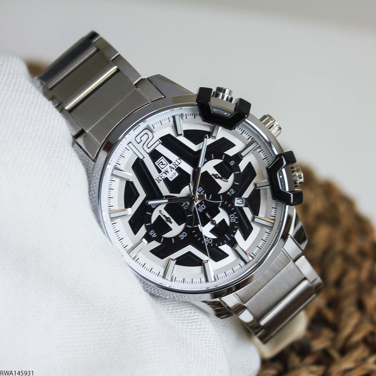 Reward RWA145931 Takvimli 50 mm Çelik Kordon Analog Erkek Kol Saati